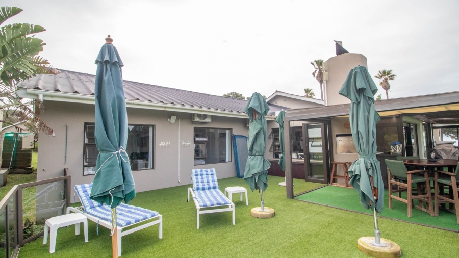 7 Bedroom Property for Sale in Marshstrand Eastern Cape